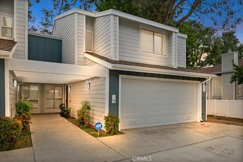 18120 Andrea Circle S Unit 5, Northridge, CA 91325 - MLS#: SR25059510