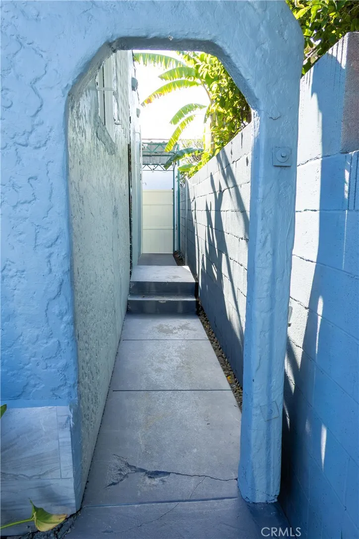 Additional image 38 of 8205 Stanford Ave, Los Angeles, CA 90001