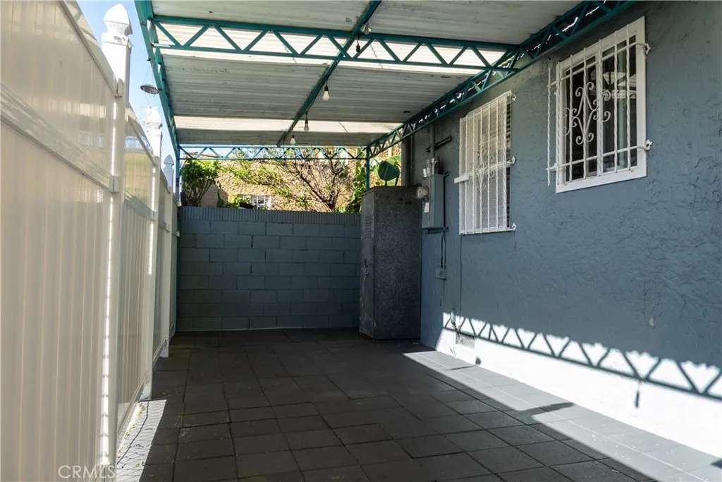 Additional image 42 of 8205 Stanford Ave, Los Angeles, CA 90001