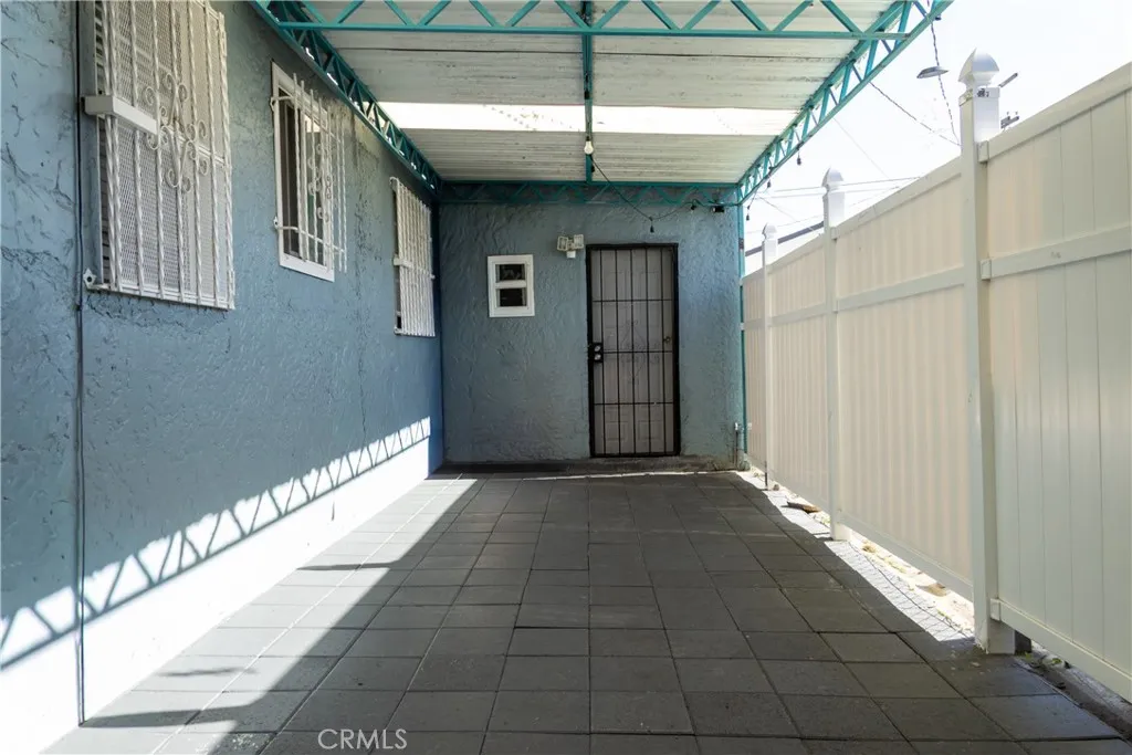 Additional image 43 of 8205 Stanford Ave, Los Angeles, CA 90001