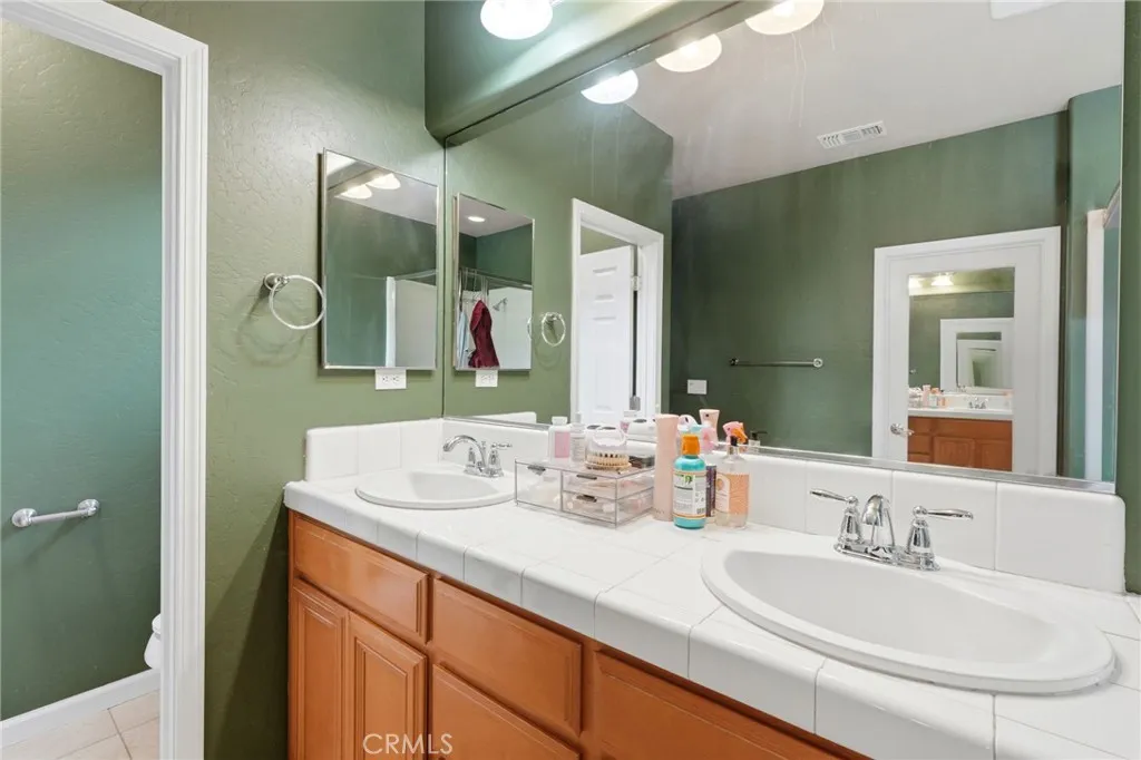 Additional image 93 of 1428 N Leila Street, Visalia, CA 93291