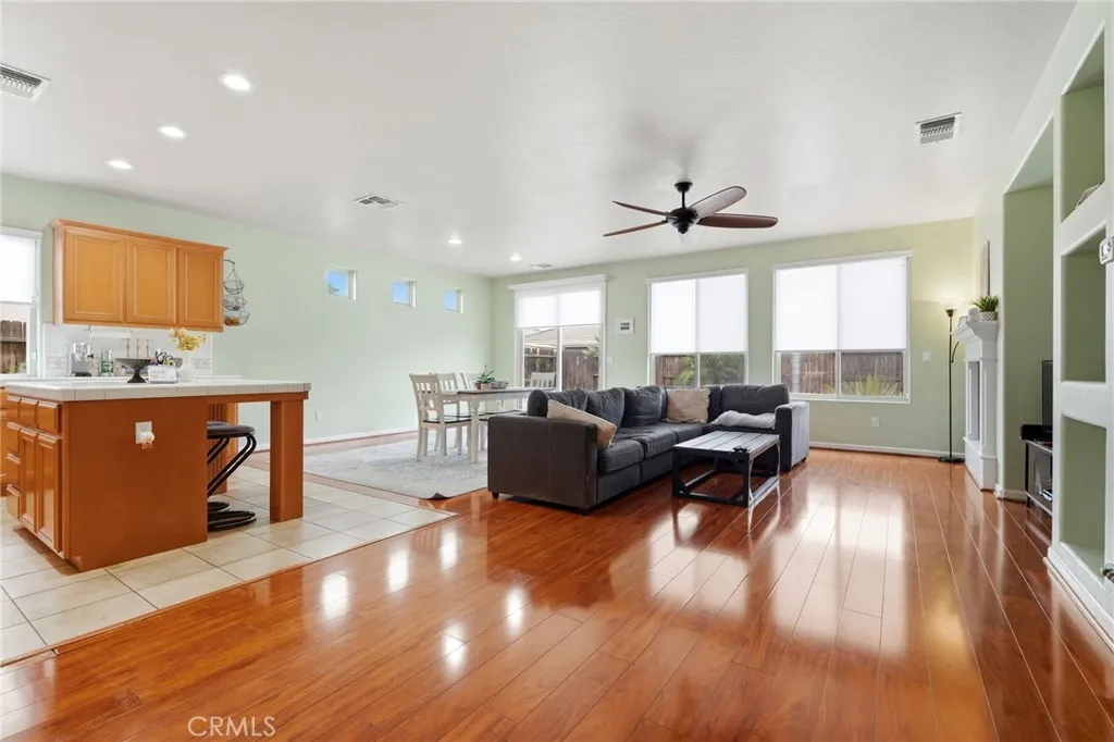 Additional image 73 of 1428 N Leila Street, Visalia, CA 93291