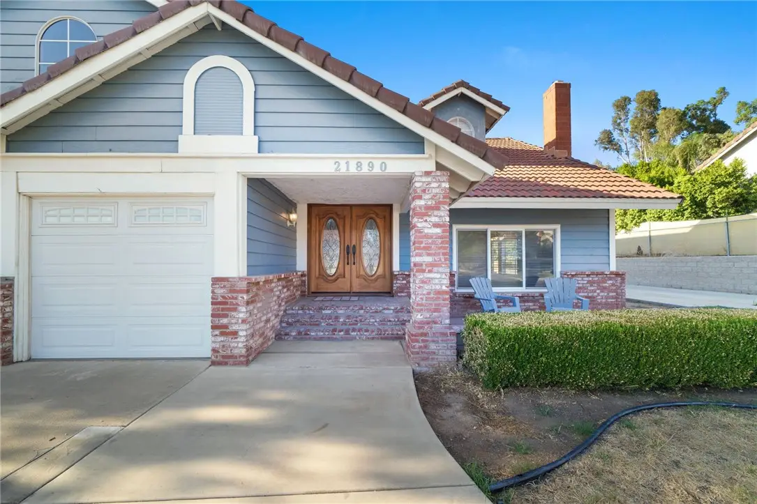 21890 Victorian Ln  