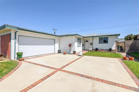22902 Fern Avenue, Torrance, CA MLS: PV25077664