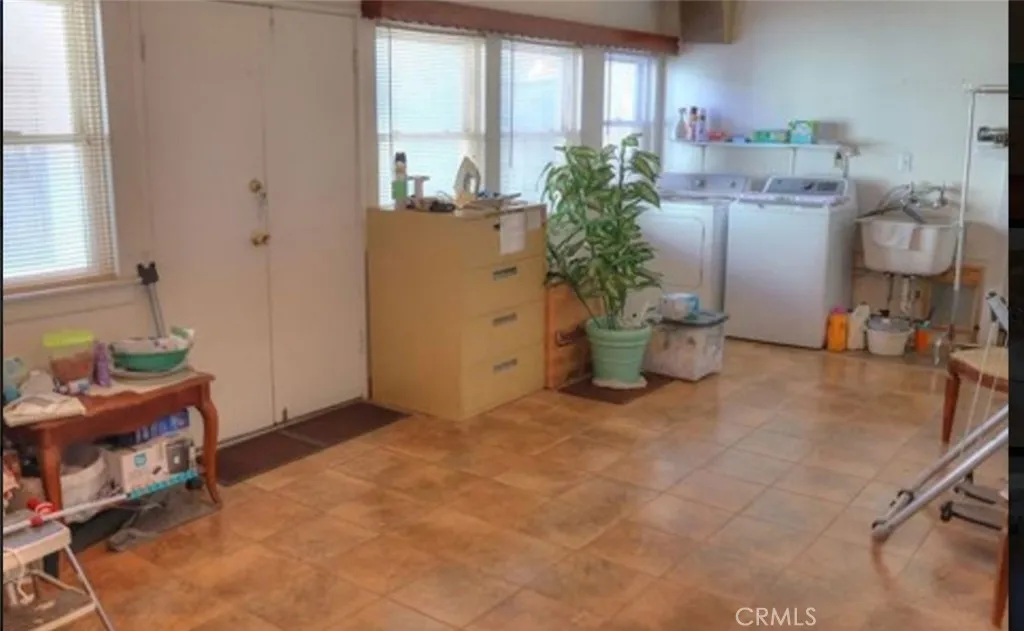 Additional image 9 of 501 S Victoria Ave, Corona, CA 92879