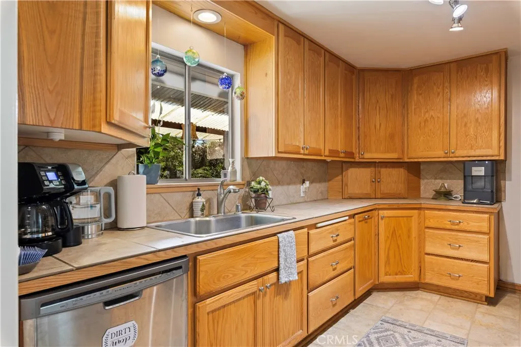 Additional image 54 of 1150 North St, Lakeport, CA 95453