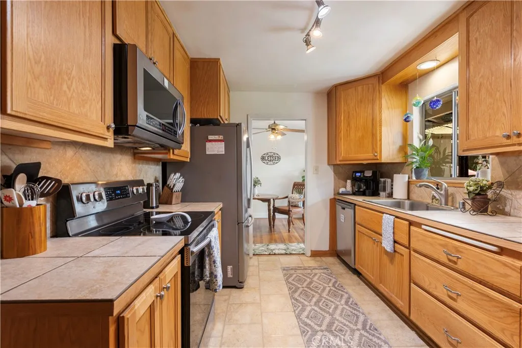 Additional image 55 of 1150 North St, Lakeport, CA 95453