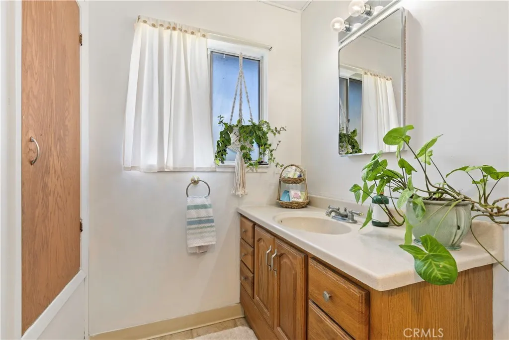 Additional image 60 of 1150 North St, Lakeport, CA 95453