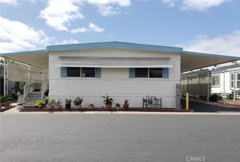 323 N Euclid Street Unit 160, Santa Ana, CA MLS: OC25107480