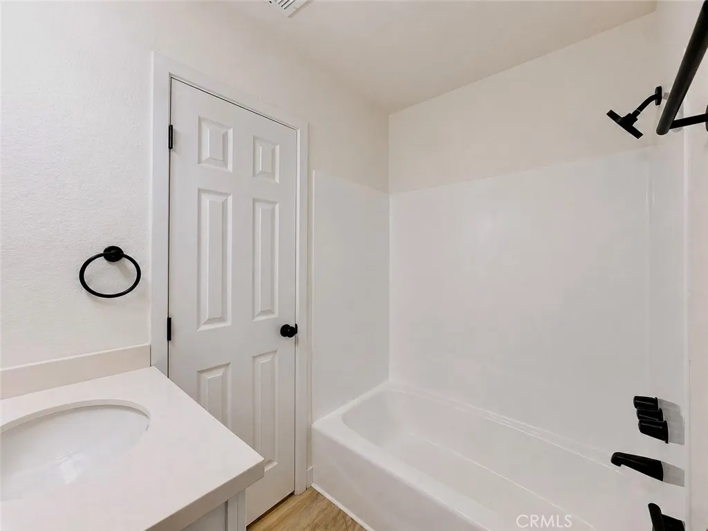 Additional image 43 of 43815 Gillan Ave, Lancaster, CA 93535