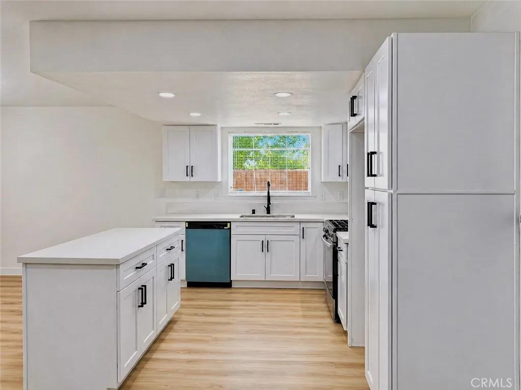 Additional image 5 of 43815 Gillan Ave, Lancaster, CA 93535