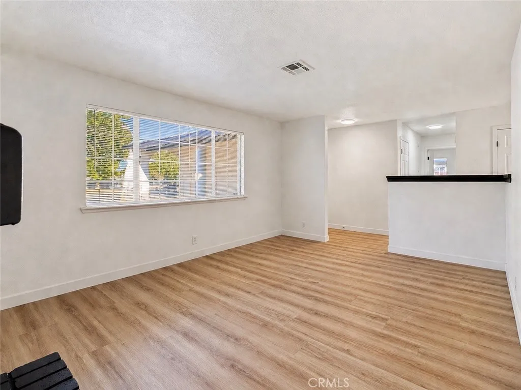 Additional image 35 of 43815 Gillan Ave, Lancaster, CA 93535