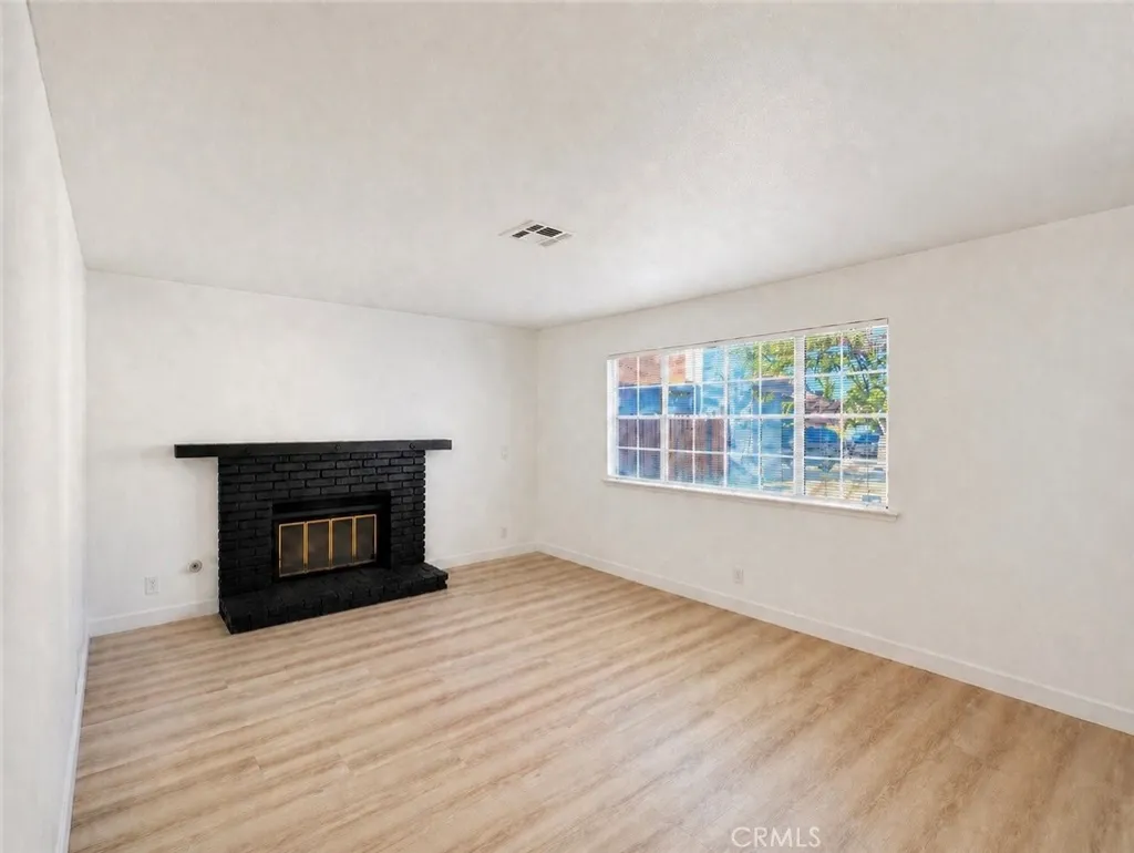 Additional image 13 of 43815 Gillan Ave, Lancaster, CA 93535