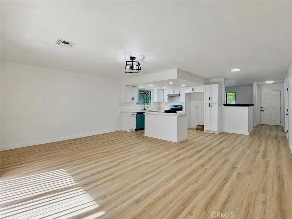 Additional image 31 of 43815 Gillan Ave, Lancaster, CA 93535