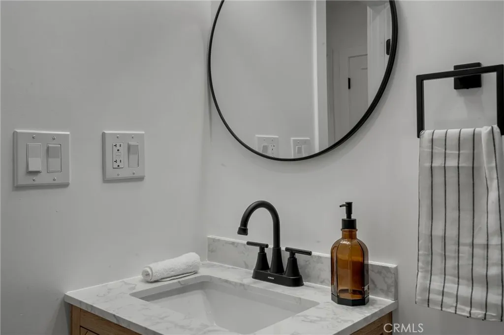 Additional image 35 of 1741 N Rose St, Burbank, CA 91505