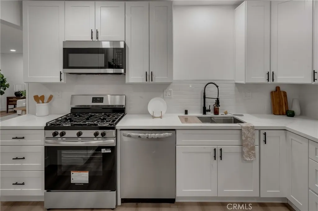 Additional image 15 of 1741 N Rose St, Burbank, CA 91505