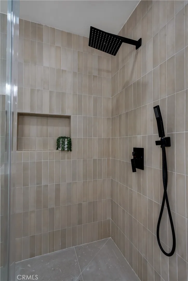 Additional image 91 of 1741 N Rose St, Burbank, CA 91505