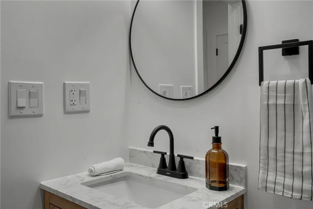 Additional image 79 of 1741 N Rose St, Burbank, CA 91505