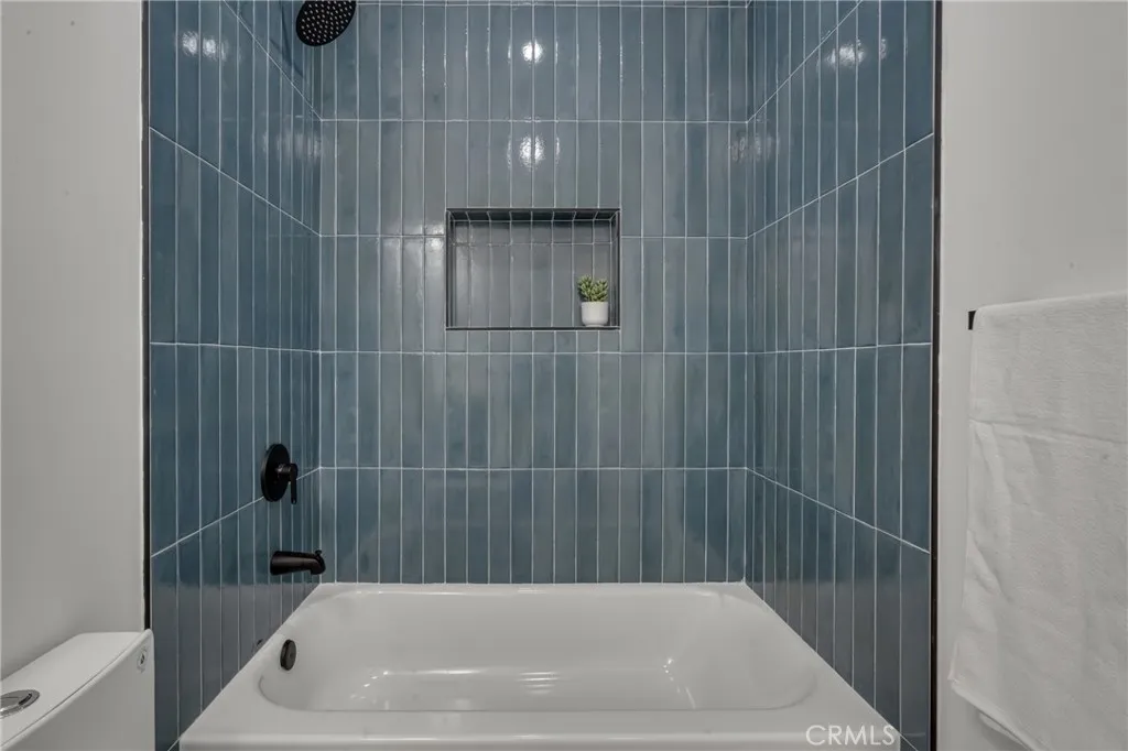 Additional image 31 of 1741 N Rose St, Burbank, CA 91505