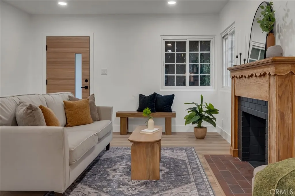 Additional image 55 of 1741 N Rose St, Burbank, CA 91505