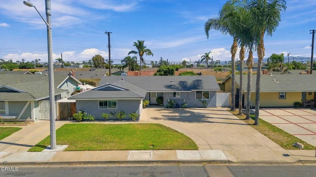 1952 Snow Avenue, Oxnard, CA 93036
