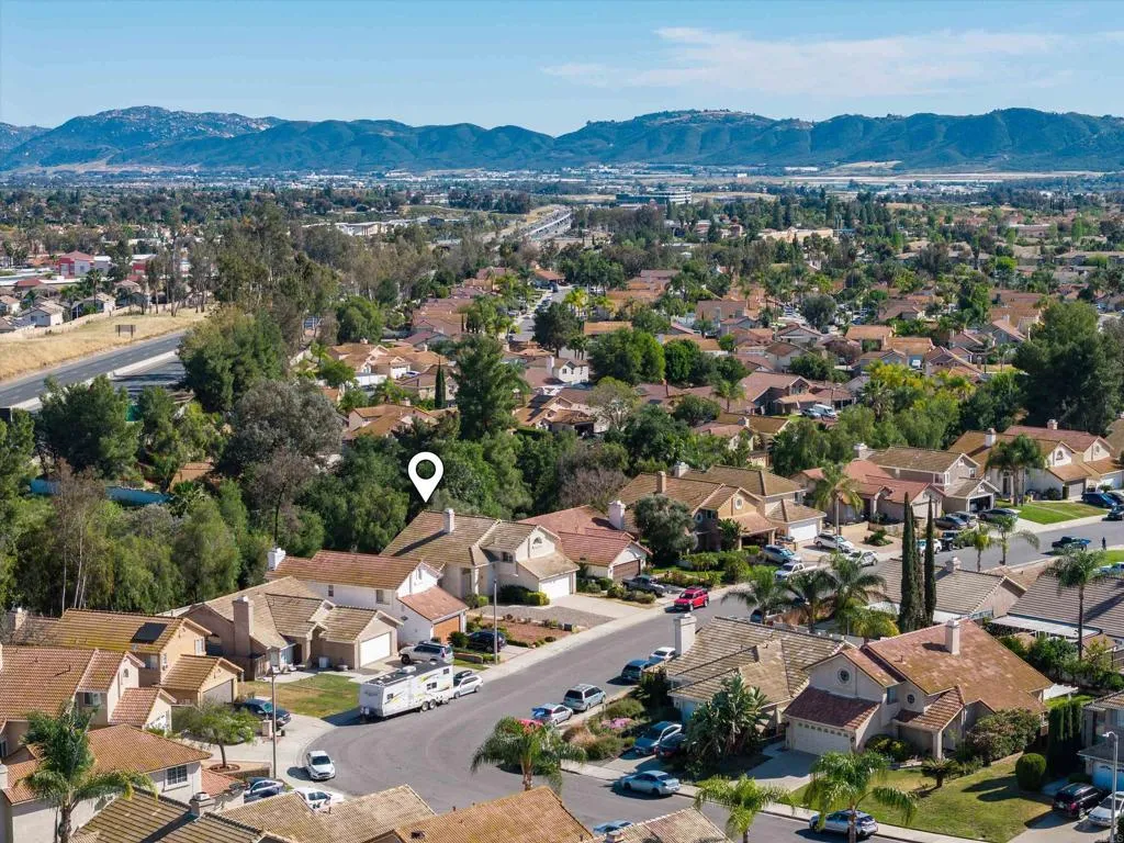 39082 Via Las Quintas, Murrieta, CA 92562