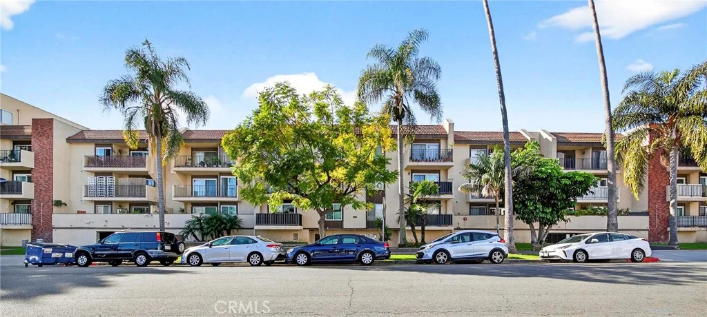 433 S Manhattan Pl Unit 206, Los Angeles, CA 90020