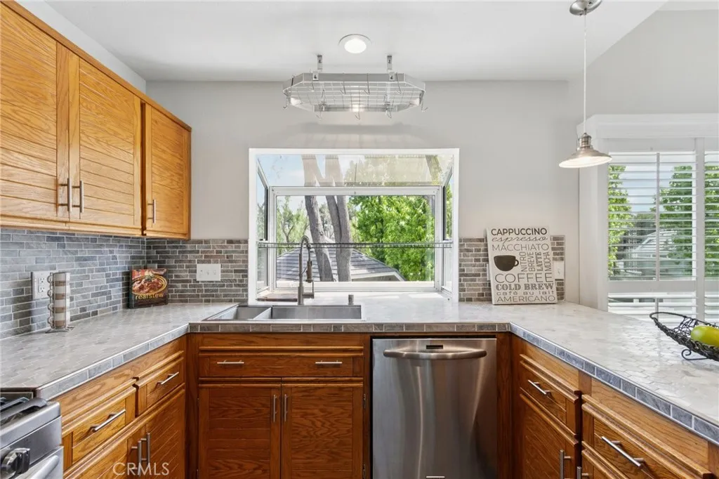 Additional image 46 of 26107 Mcbean Parkway Unit 62, Valencia, CA 91355