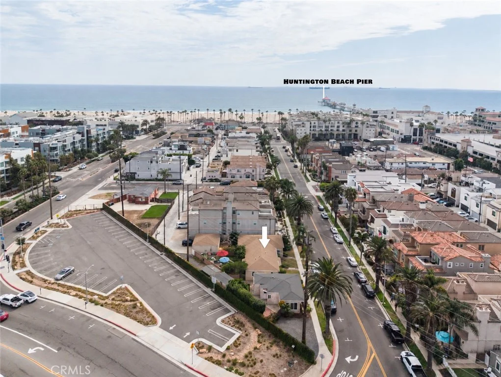 316 2nd St, Huntington Beach, CA 92648