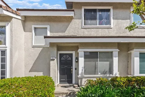 656 Springbrook N Unit 21, Irvine, CA MLS: OC25084920