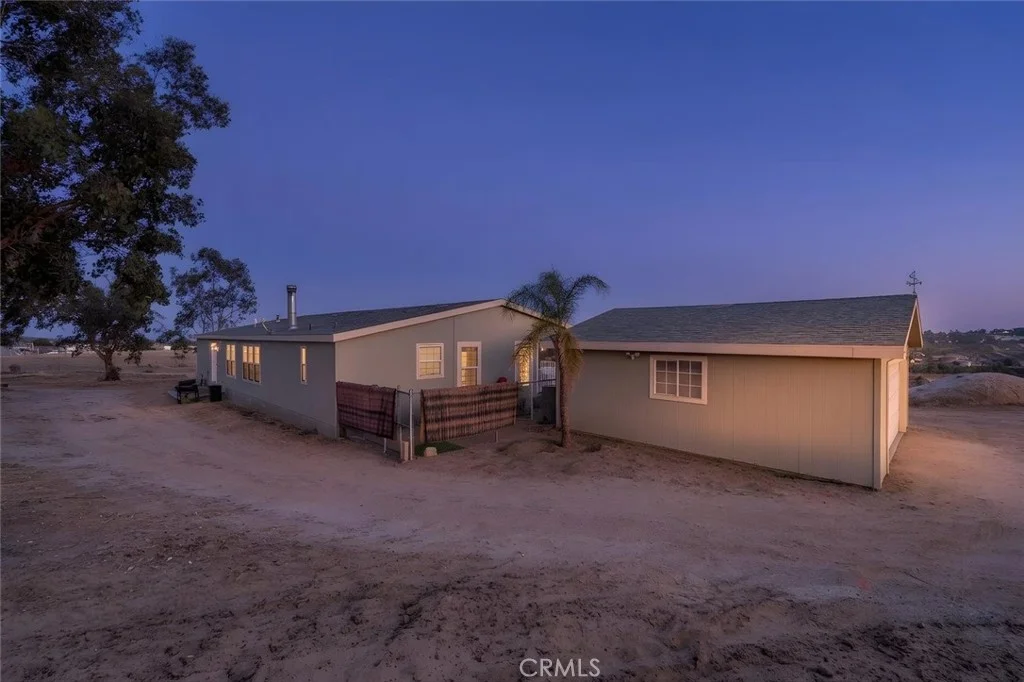 34715 Empty Saddle Trl, Hemet, CA 92544