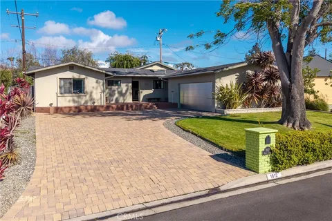 1812 Beryl Lane, Newport Beach, CA 92660 - MLS#: LG25048680
