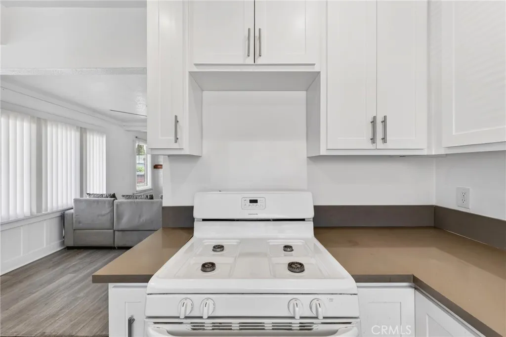 Additional image 14 of 247 E 80th Street, Los Angeles, CA 90003