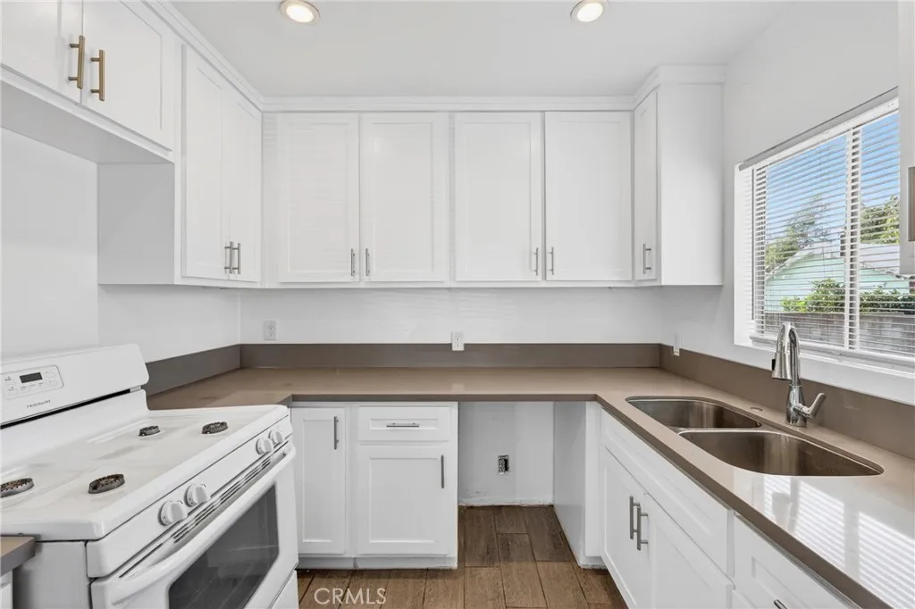 Additional image 13 of 247 E 80th Street, Los Angeles, CA 90003