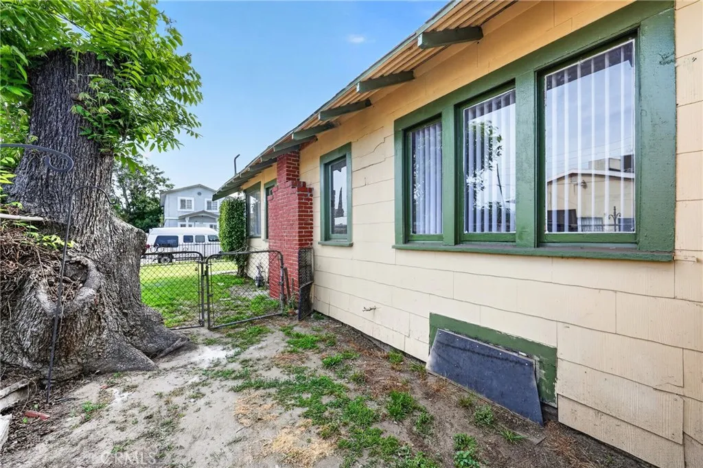 Additional image 58 of 247 E 80th Street, Los Angeles, CA 90003