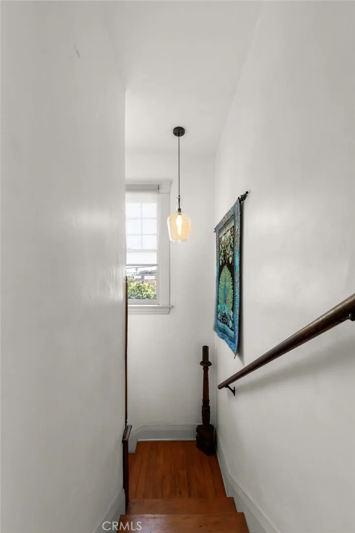 Additional image 100 of 628 W 10th Street, Long Beach, CA 90813