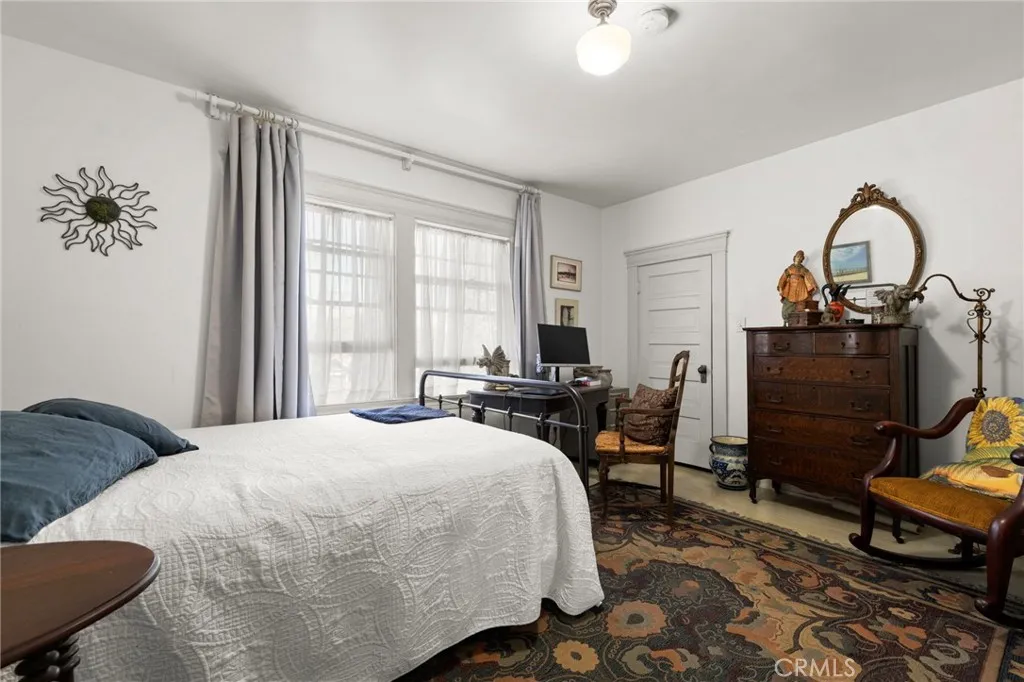 Additional image 43 of 628 W 10th Street, Long Beach, CA 90813