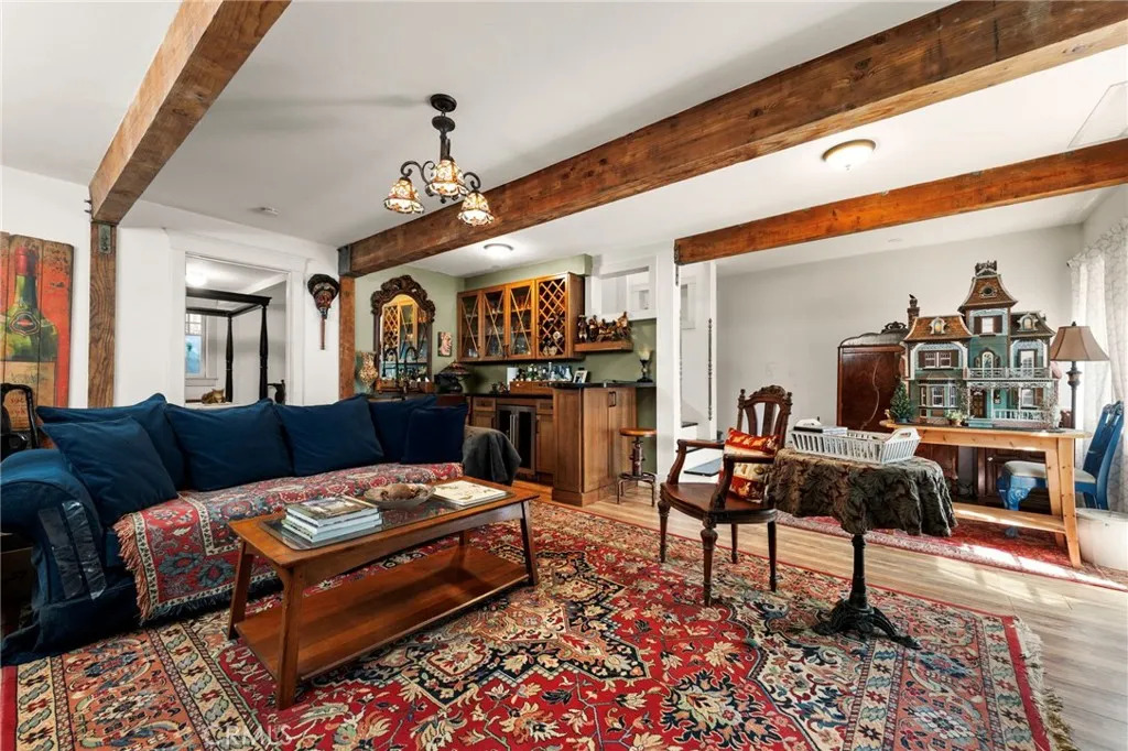 Additional image 101 of 628 W 10th Street, Long Beach, CA 90813