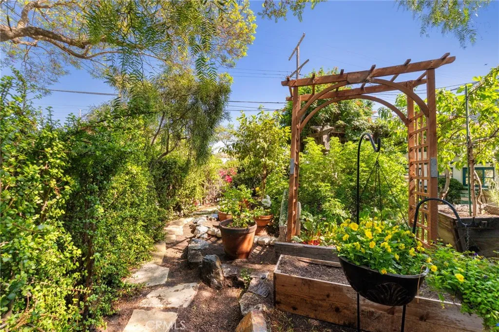 Additional image 54 of 628 W 10th Street, Long Beach, CA 90813