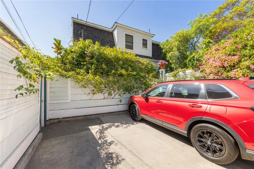 Additional image 135 of 628 W 10th Street, Long Beach, CA 90813