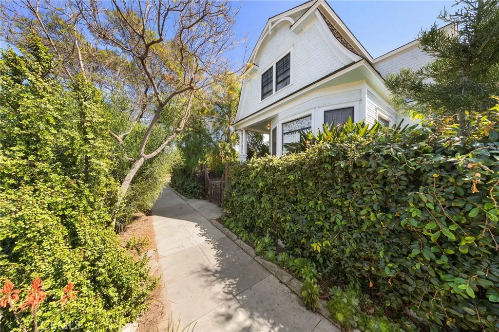 Additional image 140 of 628 W 10th Street, Long Beach, CA 90813