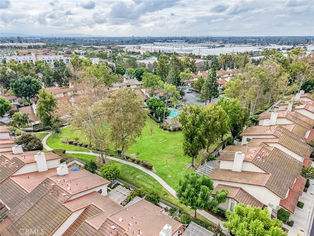 933 Creekside Drive Unit 126, Fullerton, CA 92833