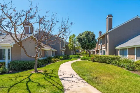 28 Briarwood Unit 75, Irvine, CA MLS: OC25082194
