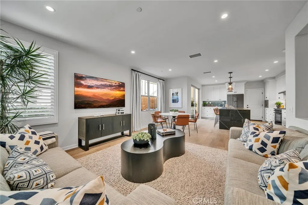 Additional image 47 of 124 Sunnyside, Irvine, CA 92618