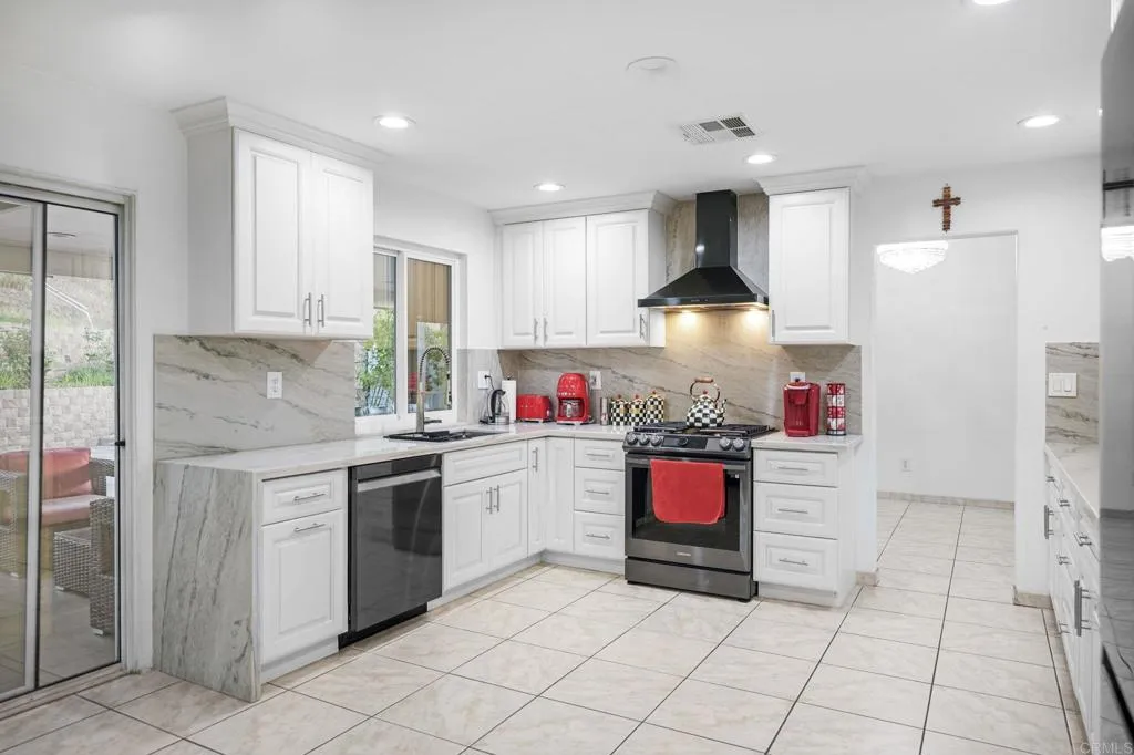 Additional image 9 of 8339 E County Dr, El Cajon, CA 92021