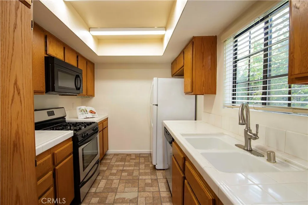 Additional image 9 of 6545 Reseda Boulevard Unit 8, Reseda, CA 91335