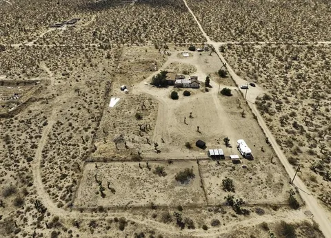 32800 224th Street E, Llano, CA MLS: CV25063911
