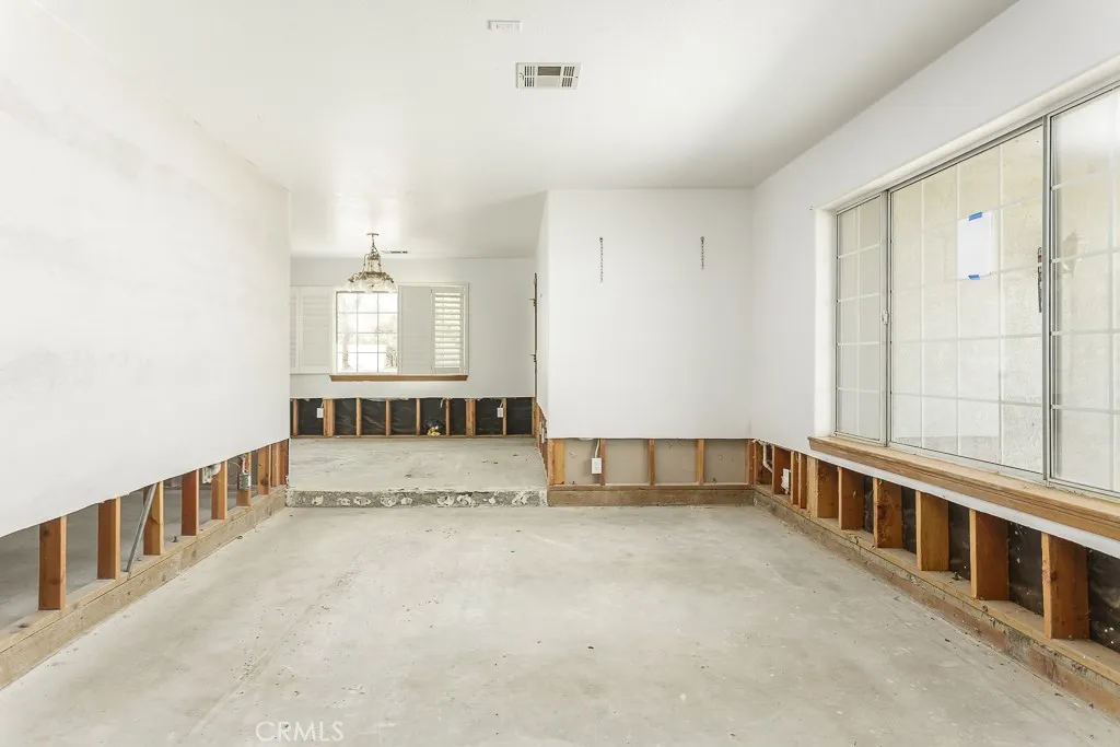 Additional image 40 of 8718 W Avenue D12, Lancaster, CA 93536