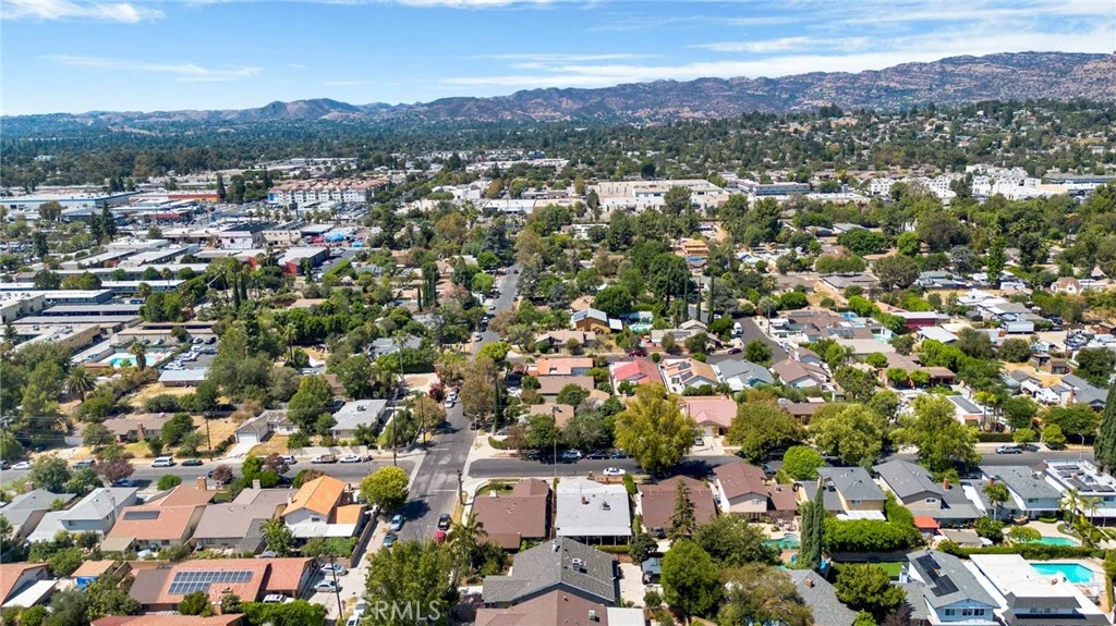 21049 community St, Canoga Park, CA 91304