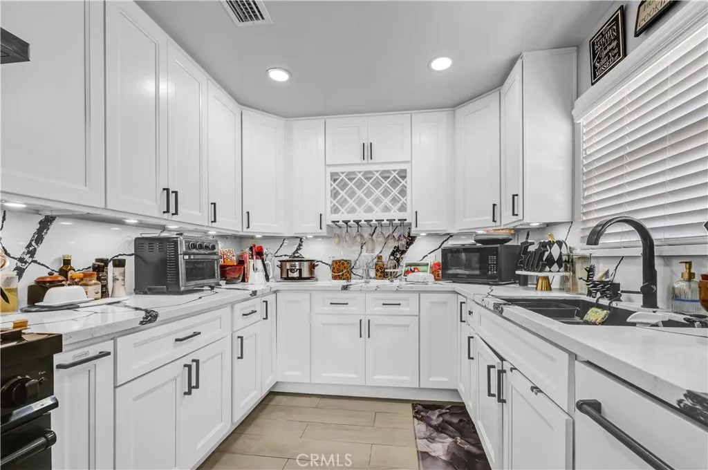 Additional image 17 of 3965 N Marshall Way, Long Beach, CA 90807